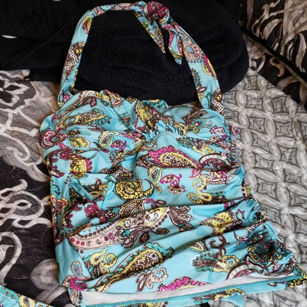 Swimsuit paisley pattern